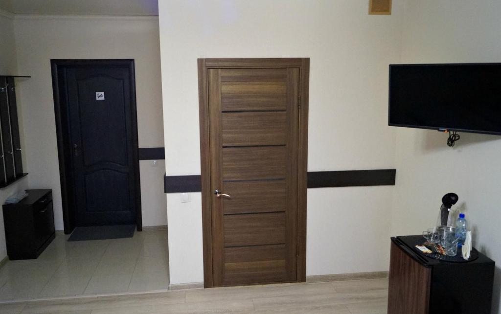 Четырехместный (Стандартный четырехместный номер), Гостиница LUX