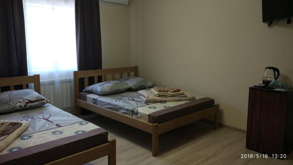 Четырехместный (Стандартный четырехместный номер), Гостиница LUX