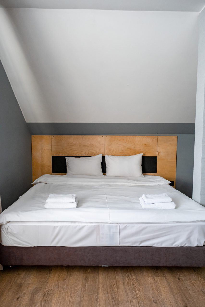 Двухместный (Улучшенный двухместный номер с 1 кроватью) гостиницы Ласка, Шерегеш