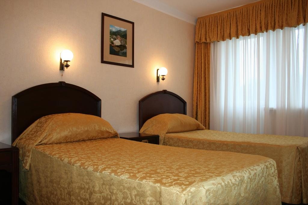 Двухместный (Малый с 2 отдельными кроватями) отеля Долина Нарзанов Нальчик