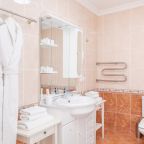 Двухместный (Стандарт ПК двухкомнатный с лечением), Санаторий Южное Взморье