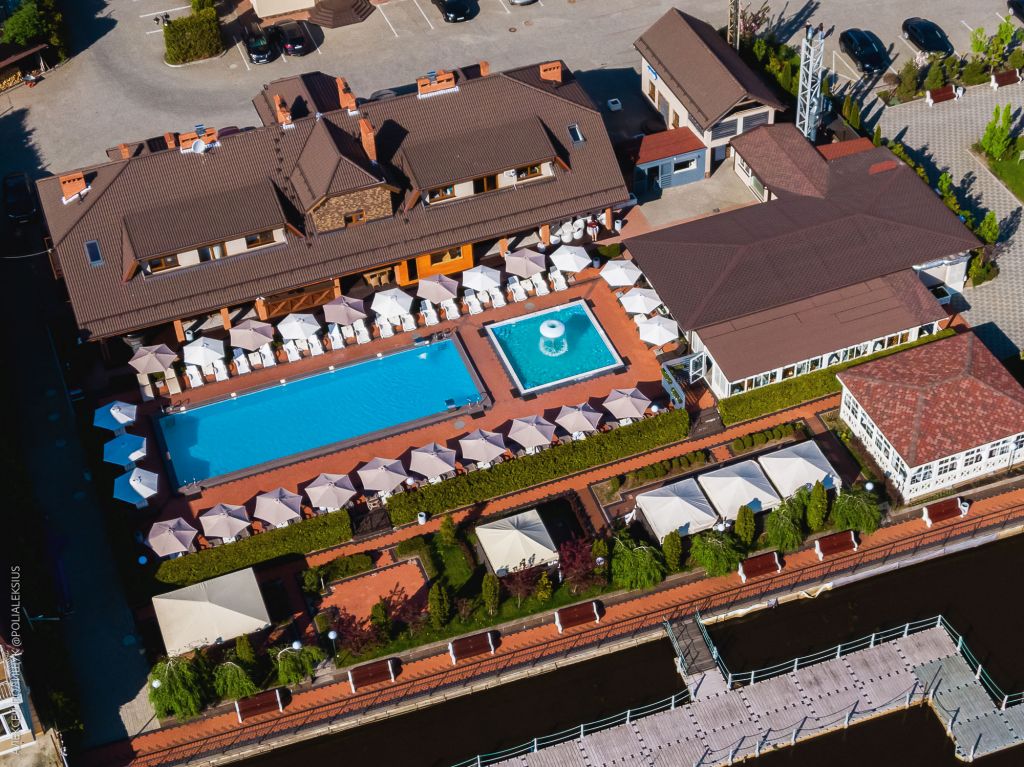 Открытый плавательный бассейн, Ресторанно-гостиничный комплекс РиверСайд