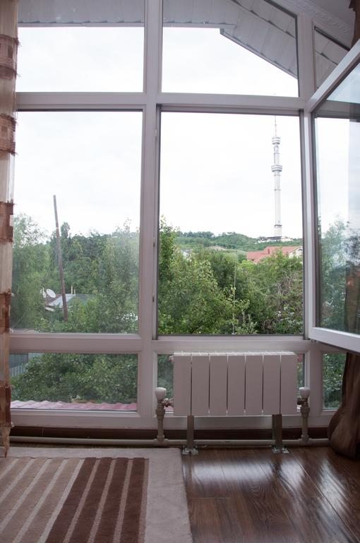 Номер (Кровать в общем 8-местном номере) хостела Almaty Backpackers, Алматы