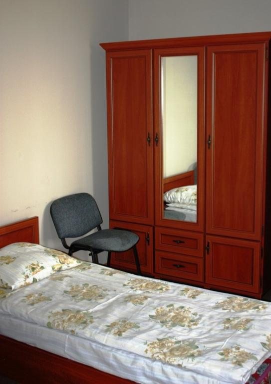 Двухместный (Двухместный номер с 2 отдельными кроватями) хостела Алматы