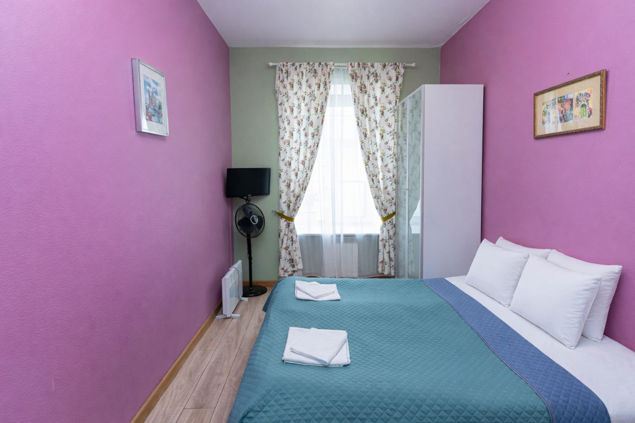 Двухместный (Scario), Гостевые комнаты и апартаменты Пио на Моховой