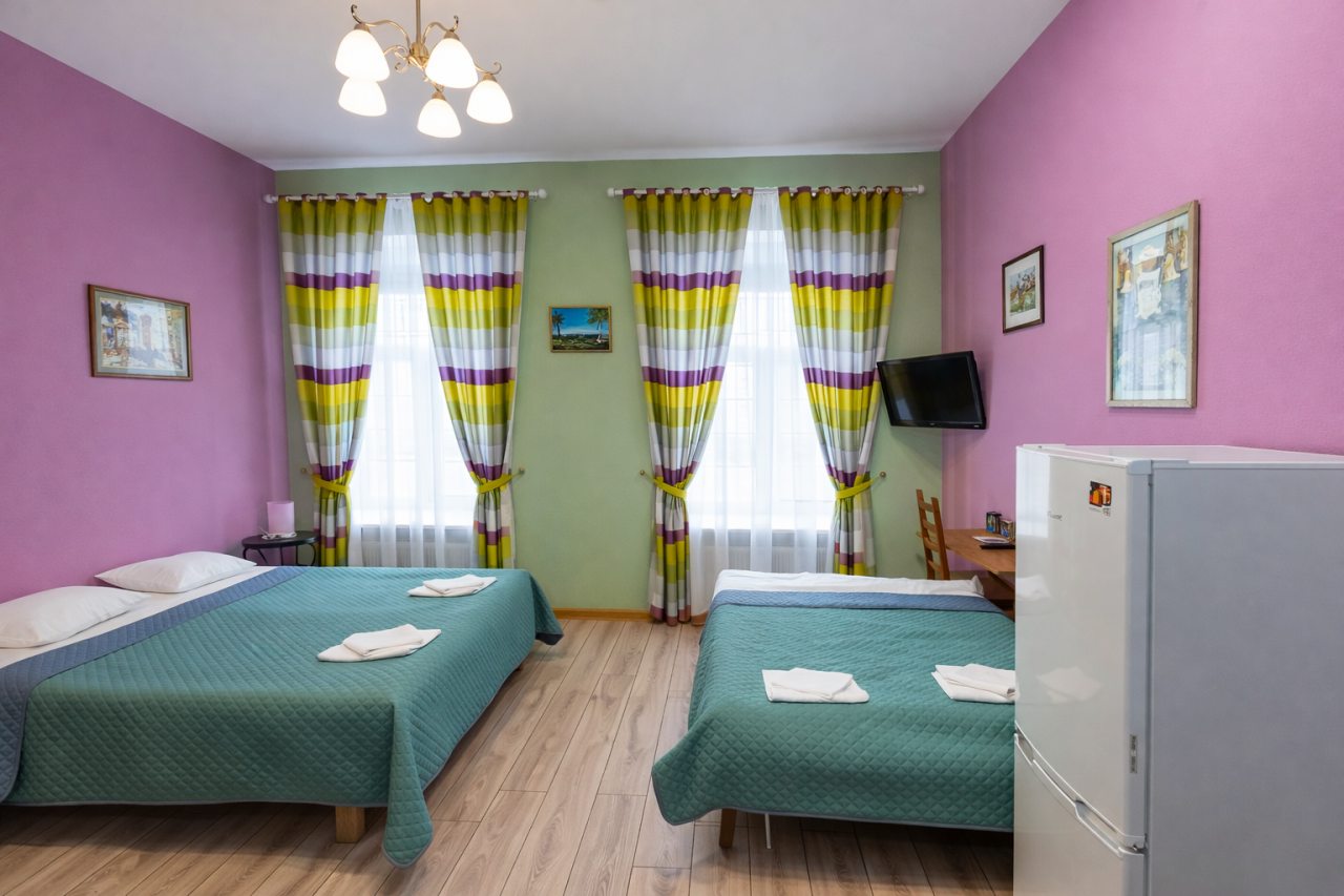 Четырехместный (Capri - Sorrento), Гостевые комнаты и апартаменты Пио на Моховой