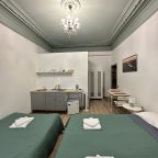 Четырехместный (С собственной мини-кухней (Firenzi)), Гостевые комнаты и апартаменты Пио на Моховой