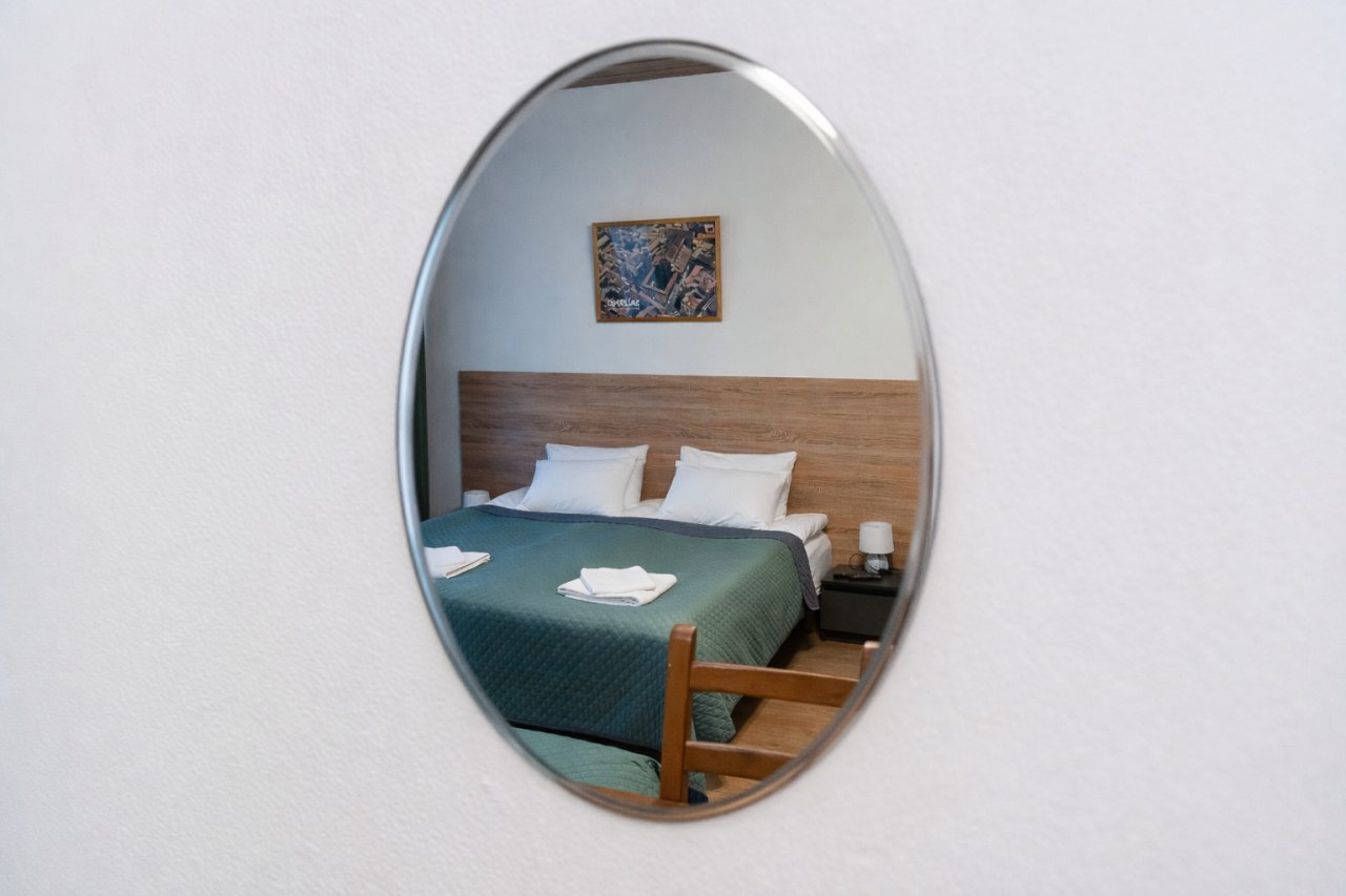 Четырехместный (Улучшенный комфорт с балконом), Гостевые комнаты и апартаменты Пио на Моховой