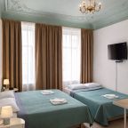 Четырехместный (С собственной мини-кухней (Firenzi)), Гостевые комнаты и апартаменты Пио на Моховой