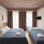 Четырехместный (Улучшенный комфорт с балконом), Гостевые комнаты и апартаменты Пио на Моховой