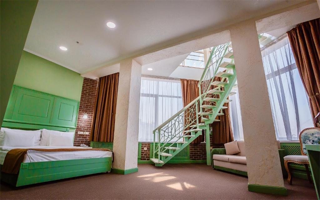 Сьюит (Двухуровневый люкс) отеля Grand Sapphire, Алматы