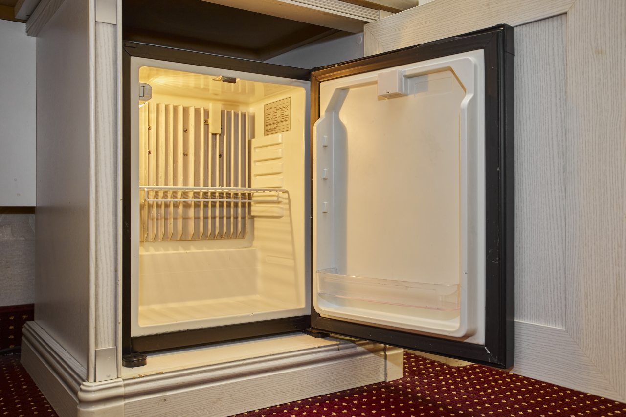 De Luxe (Делюкс), Гостиница Отельбург Московский вокзал