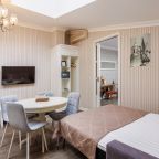 Апартаменты (Семейный номер с двухместной спальней и гостиной, мансардный этаж), Отель Пушка Инн