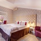 Апартаменты (Семейный номер с двухместной спальней и гостиной, мансардный этаж), Отель Пушка Инн