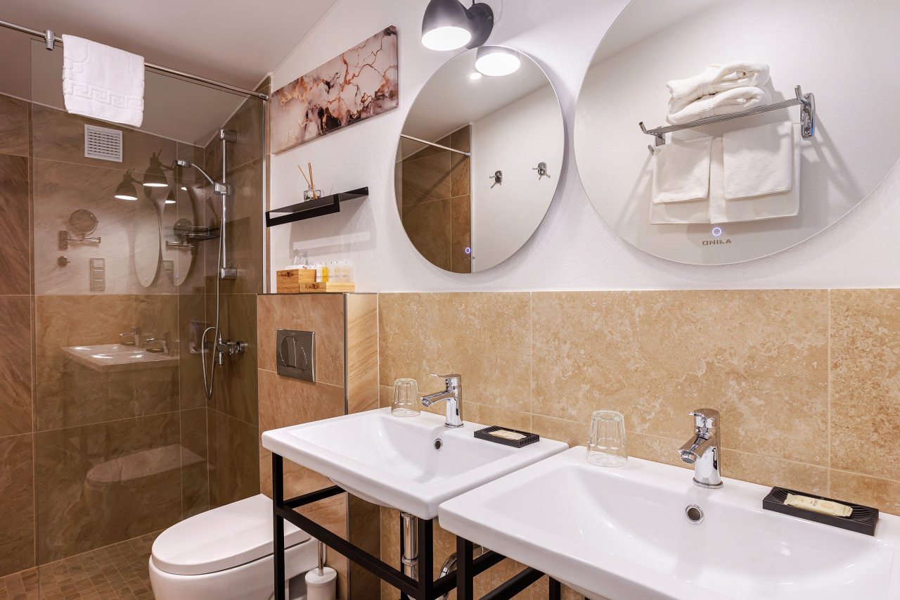 Апартаменты (Семейный номер с двухместной спальней и гостиной, мансардный этаж), Отель Пушка Инн