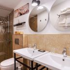 Апартаменты (Семейный номер с двухместной спальней и гостиной, мансардный этаж), Отель Пушка Инн