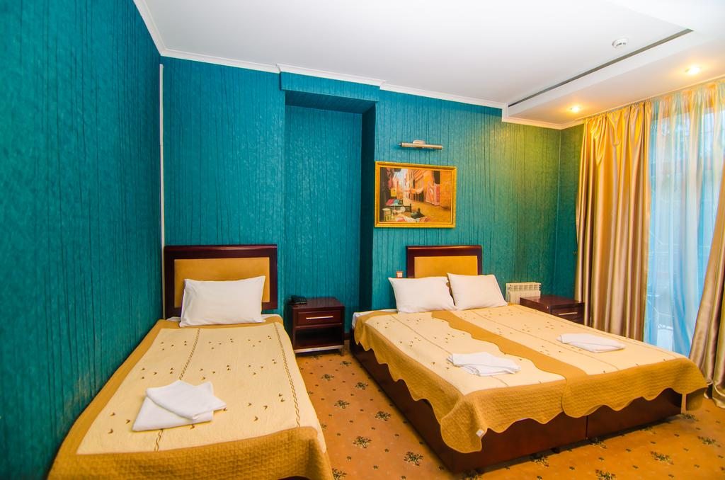 Семейный (Улучшенный семейный номер) гостиницы Parasat Hotel & Residence, Алматы