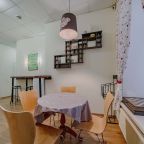 Общая кухня, Гостевой дом Миссис Хадсон