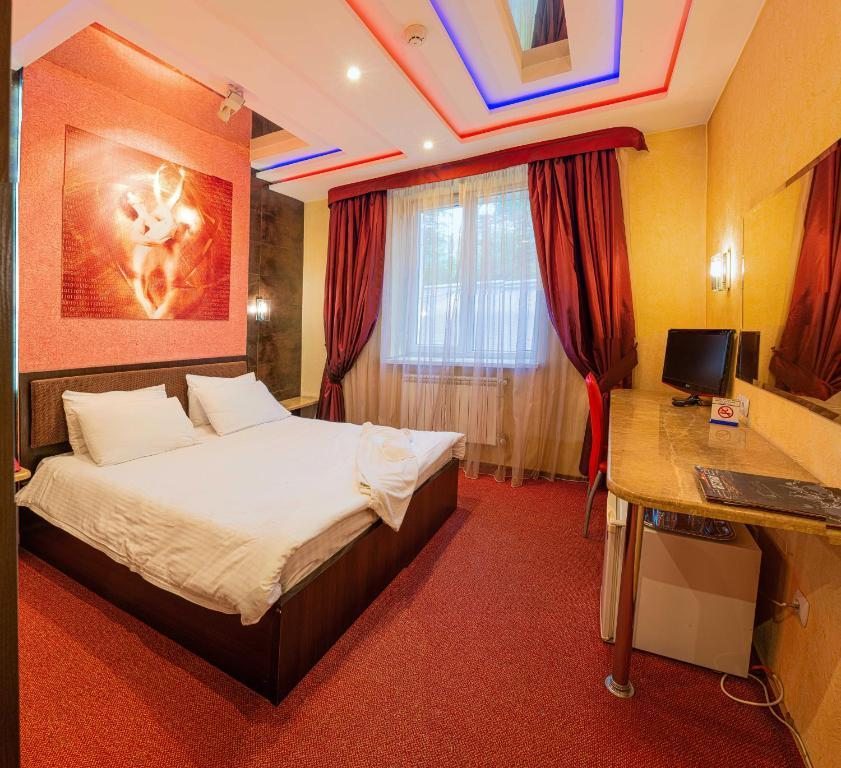 Двухместный (Стандартный двухместный номер с 1 кроватью) отеля Джепсон, Алматы
