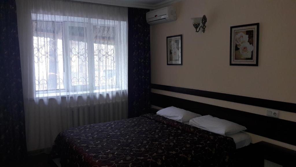 Двухместный (Стандартный двухместный номер с 1 кроватью) отеля Салем на Тулебаева, Алматы