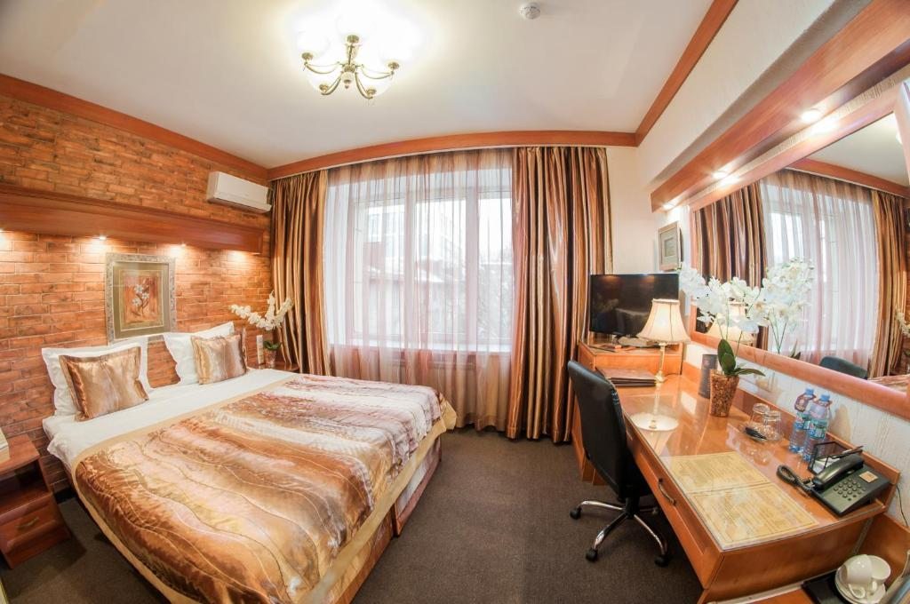Двухместный (Стандартный двухместный номер с 1 кроватью или 2 отдельными кроватями) отеля Уют, Алматы