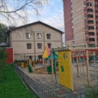 Детская площадка на улице, Гостевой дом На Звездинской