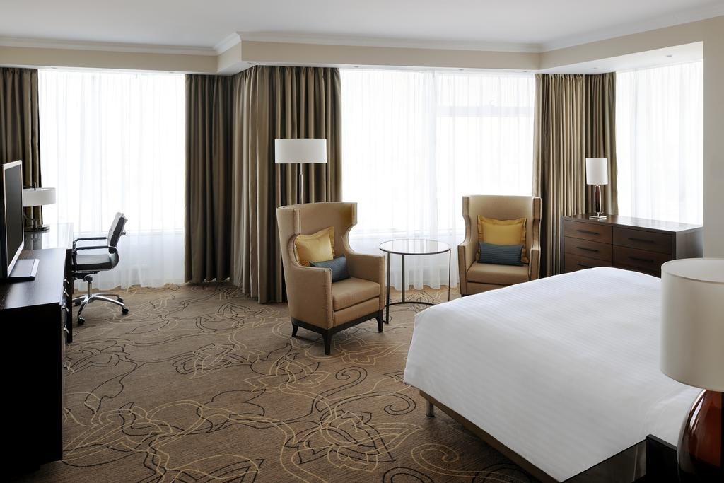 Двухместный (Улучшенный двухместный номер с 1 кроватью) отеля Астана Марриотт