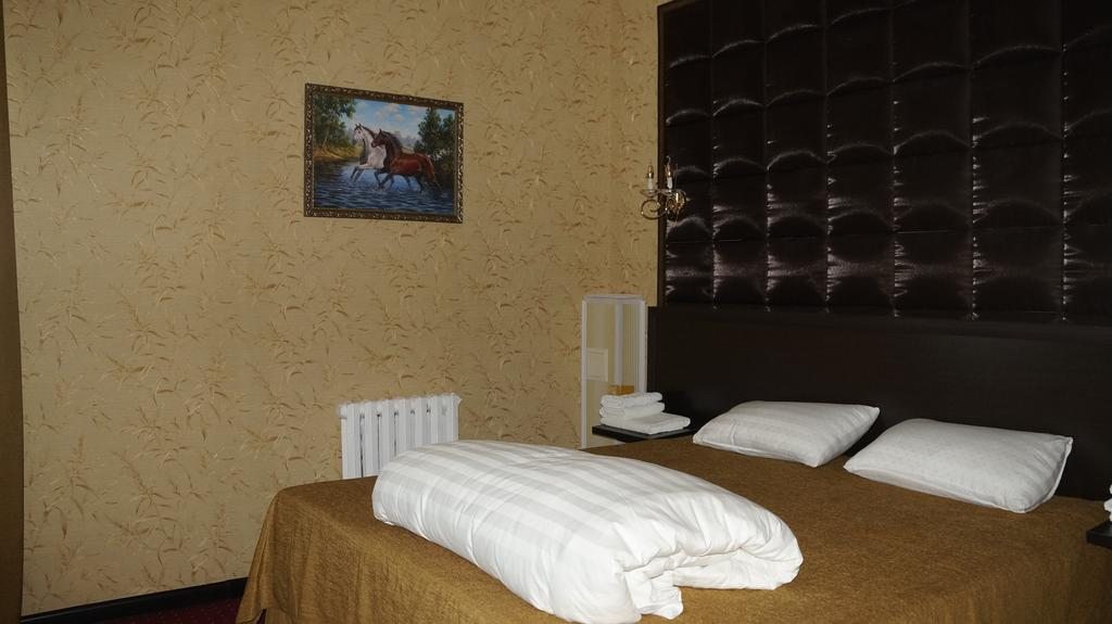 Сьюит (Люкс) отеля Home Hotel Astana на Манаса, Астана
