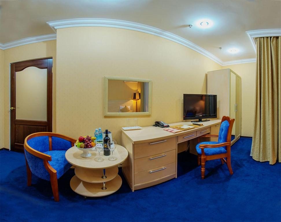 Отели астана сайт. King Hotel Astana Нурсултан. Rixos President Astana Hotel 5 ***** (Астана). Гостиница Elite Астана. Фото Астана Евроцентр.