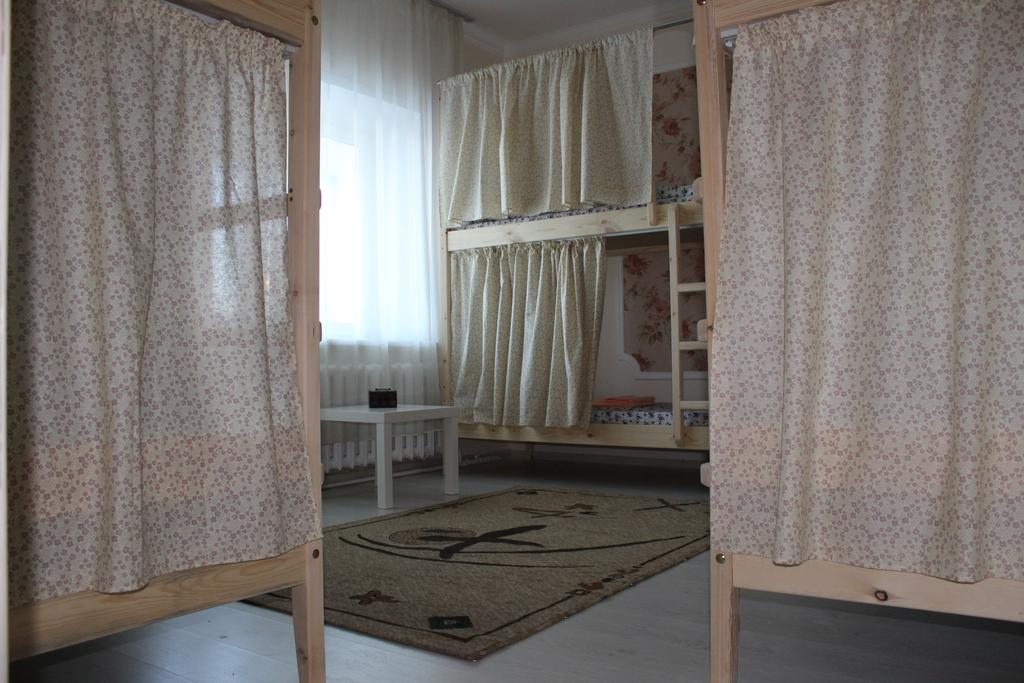 Номер (Кровать в общем 6-местном номере для женщин) хостела Nice Travel, Астана