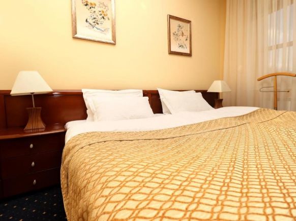 Отель Корона, Кисловодск