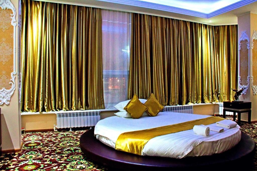 Отели астана сайт. Sky Luxe Hotel Астана. Алтын эко парк отель Астана. Beijing Palace Soluxe Hotel Astana 5*. Отель Люкс.