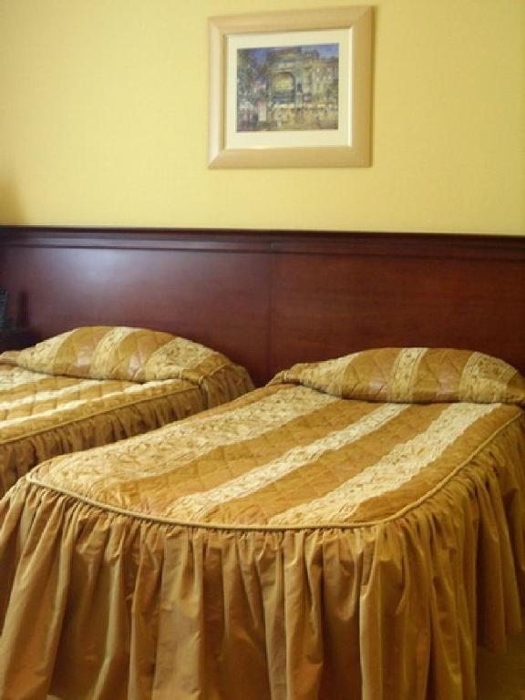 Двухместный (Стандартный двухместный номер с 2 отдельными кроватями) отеля Гранд-Отель, Кисловодск