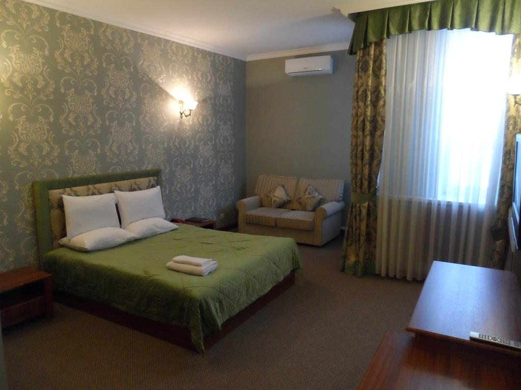 Сьюит (Люкс) гостиницы Корсар, Астана