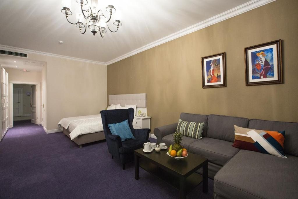 Двухместный (Стандартный двухместный номер с 1 кроватью или 2 отдельными кроватями) отеля Монако, Астана