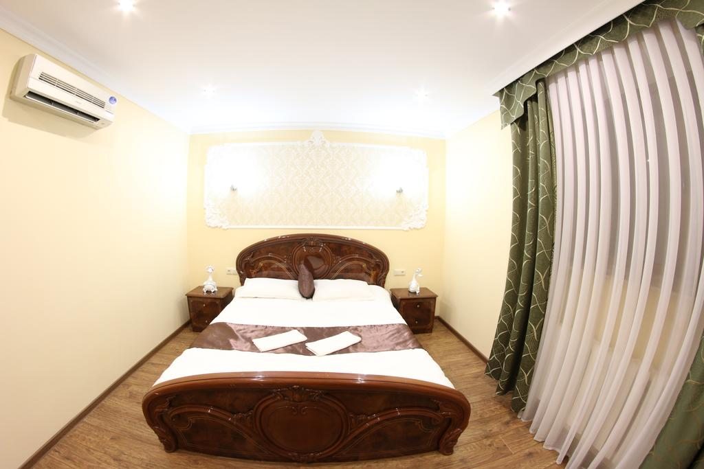 Двухместный (Стандартный двухместный номер с 1 кроватью) отеля Скай Люкс Астана