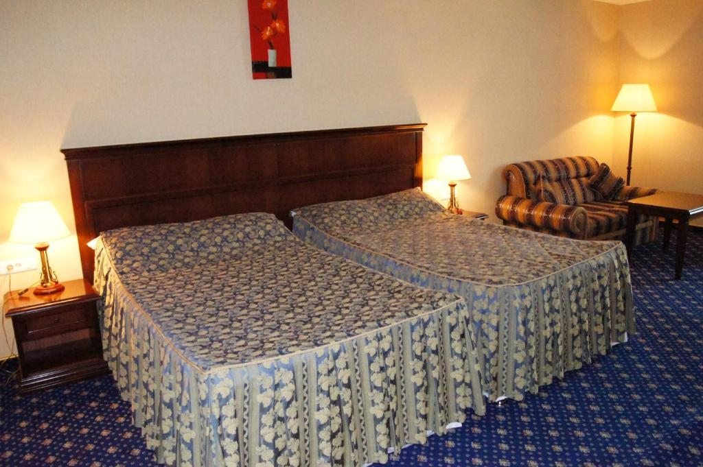 Двухместный (Стандартный двухместный номер с 2 отдельными кроватями) отеля Grand Hotel Victory, Актау