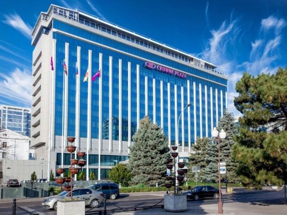 Отель Crowne Plaza Krasnodar Centre