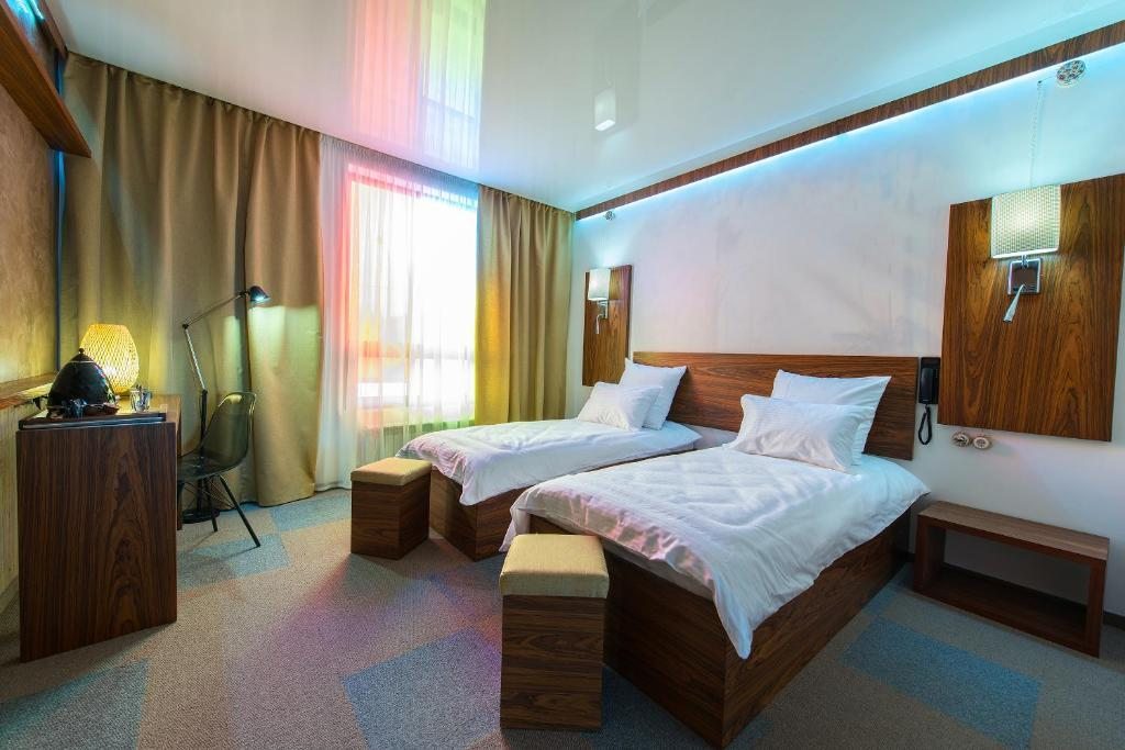 Двухместный (Стандартный двухместный номер с 1 кроватью или 2 отдельными кроватями) отеля OZZ, Караганда