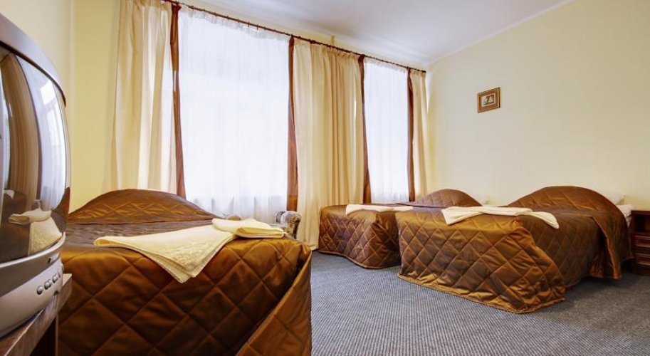 Трехместный (Triple / С тремя раздельными кроватями) гостевого дома Береста, Санкт-Петербург