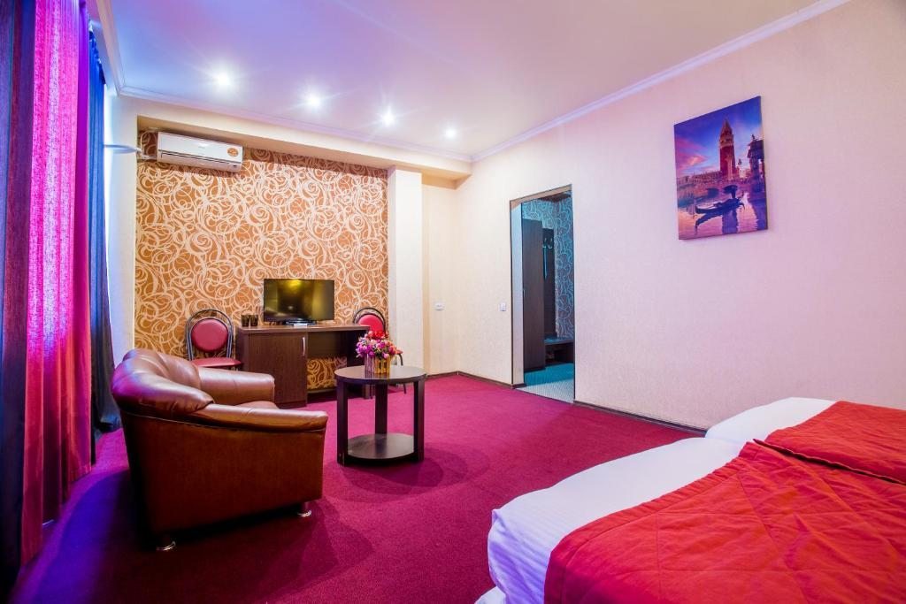 Двухместный (Двухместный номер с 1 кроватью) отеля Меридиан, Караганда