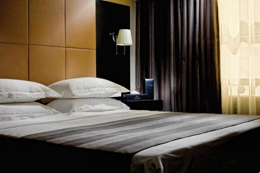Двухместный (Стандартный двухместный номер с 1 кроватью) отеля Вояж, Караганда