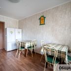 Трехместный, Гостиница Островок
