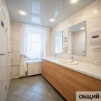 Трехместный, Гостиница Островок