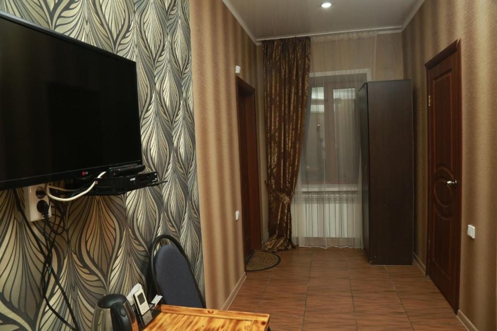 Двухместный (Двухместный номер Делюкс с 1 кроватью и ванной) отеля VIP, Семей