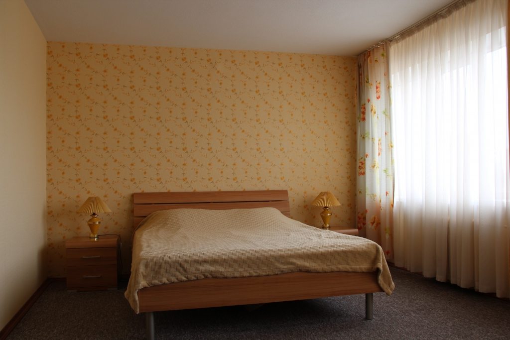 Двухместный (I категории 1-комнатный, С двуспальной кроватью) гостиницы Челябинск 5 этаж