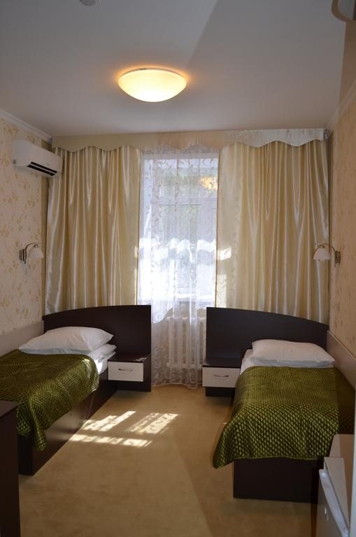 Двухместный (Стандартный двухместный номер с 2 отдельными кроватями) отеля Мереке, Усть-Каменогорск
