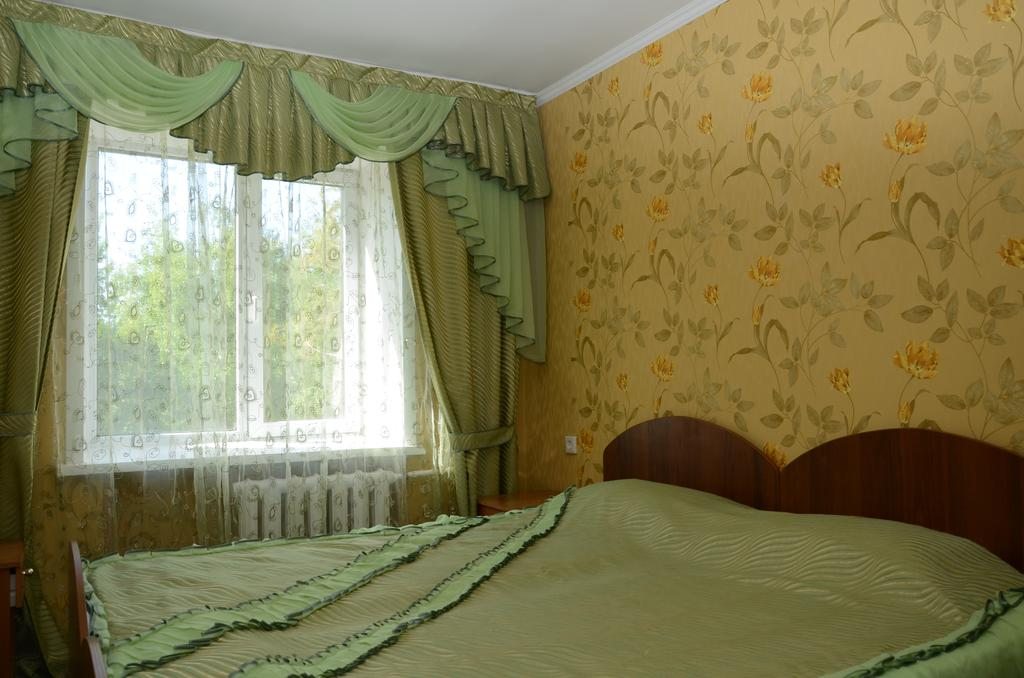 Двухместный (Стандартный двухместный номер с 2 отдельными кроватями) отеля Регистан, Усть-Каменогорск