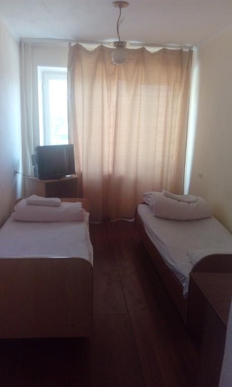 Двухместный (Бюджетный двухместный номер с 2 отдельными кроватями) отеля Турист, Шымкент