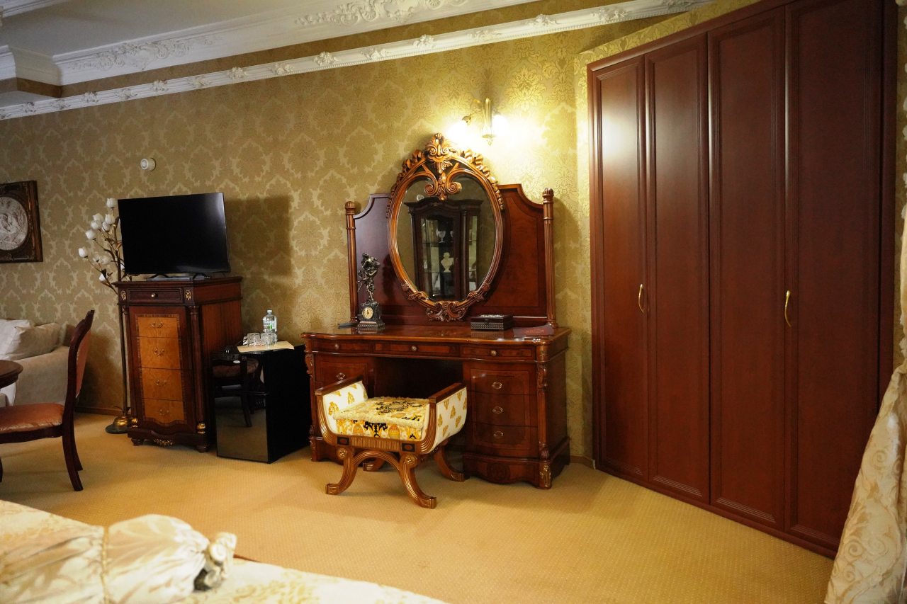 Люкс (С джакузи), Гостиничный комплекс Александр